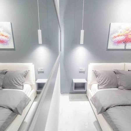 Lux Seaside Apartment By Volos Hospitality Buitenkant foto