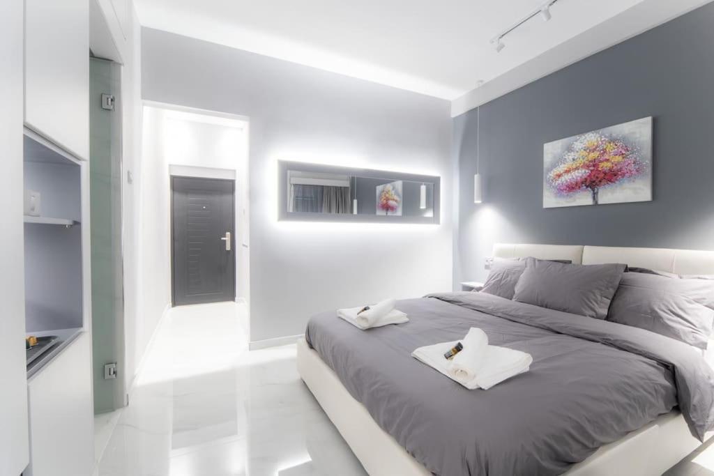 Lux Seaside Apartment By Volos Hospitality Buitenkant foto
